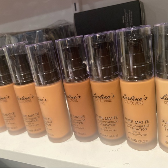 Pure Matte Foundation - Picture 11 of 12